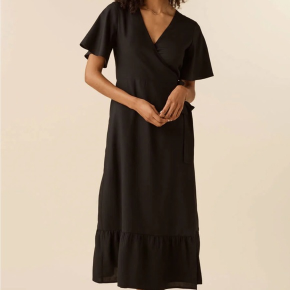 VETTA flutter sleeve wrap dress - Picture 1 of 9